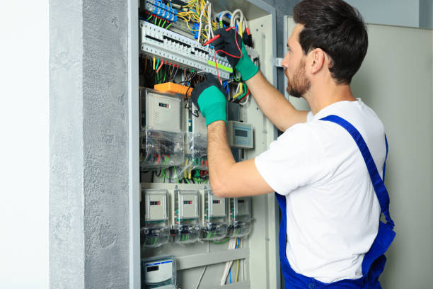 Best Local Electrician Companies  in Riverside, CA